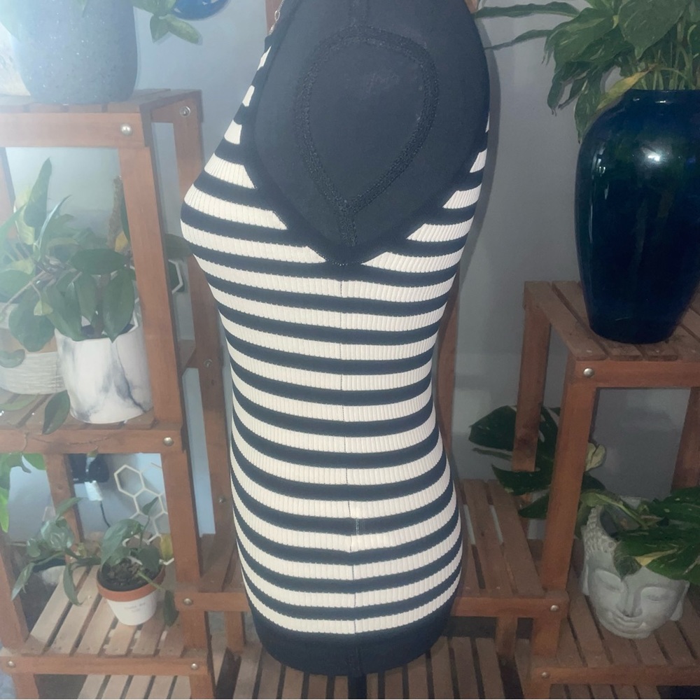 Liviana Conti Ribbed Black and White high neck Tank top - Picture 3 of 9